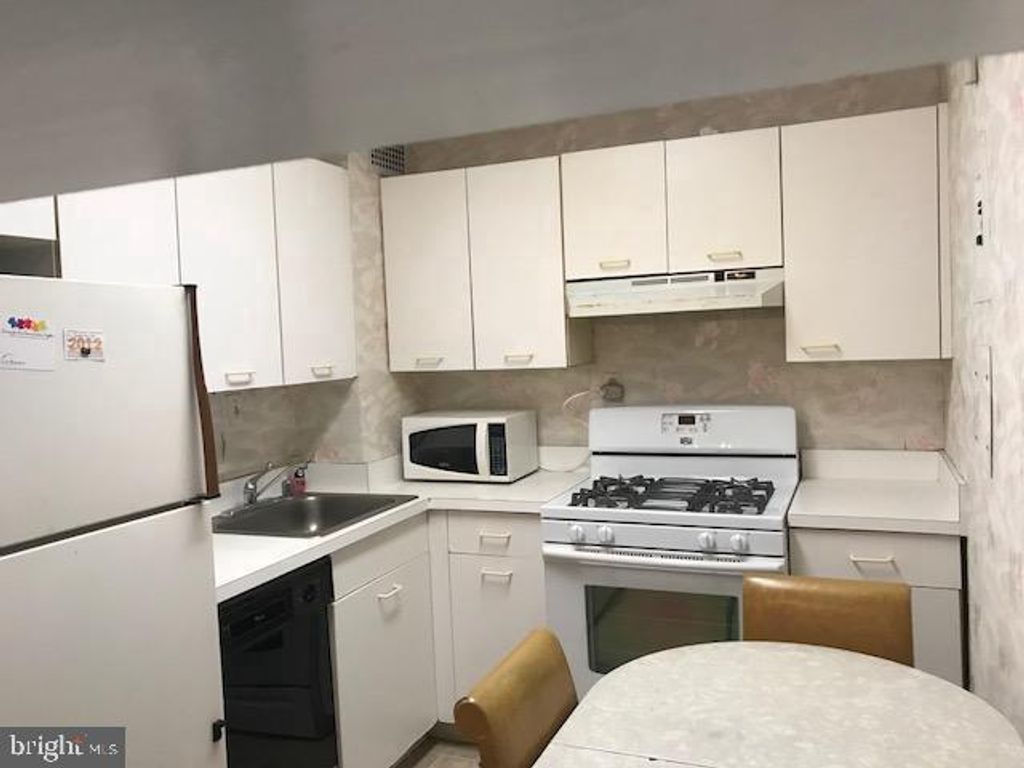 Photo of 130 Slade Avenue #411, BALTIMORE, MD 21208 (MLS # MDBC2142682)