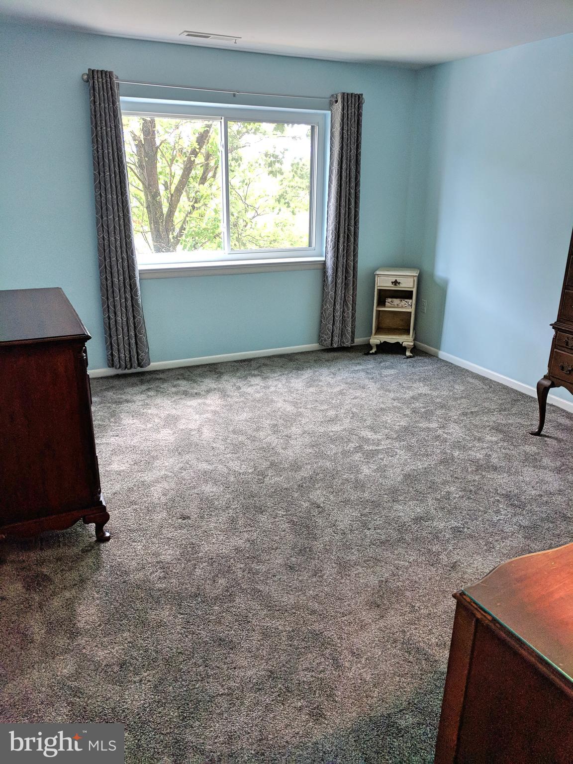 SLADE - Residential Lease