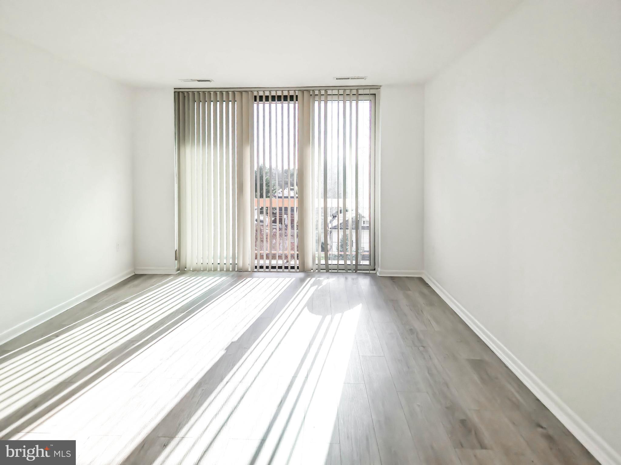 SLADE - Residential Lease