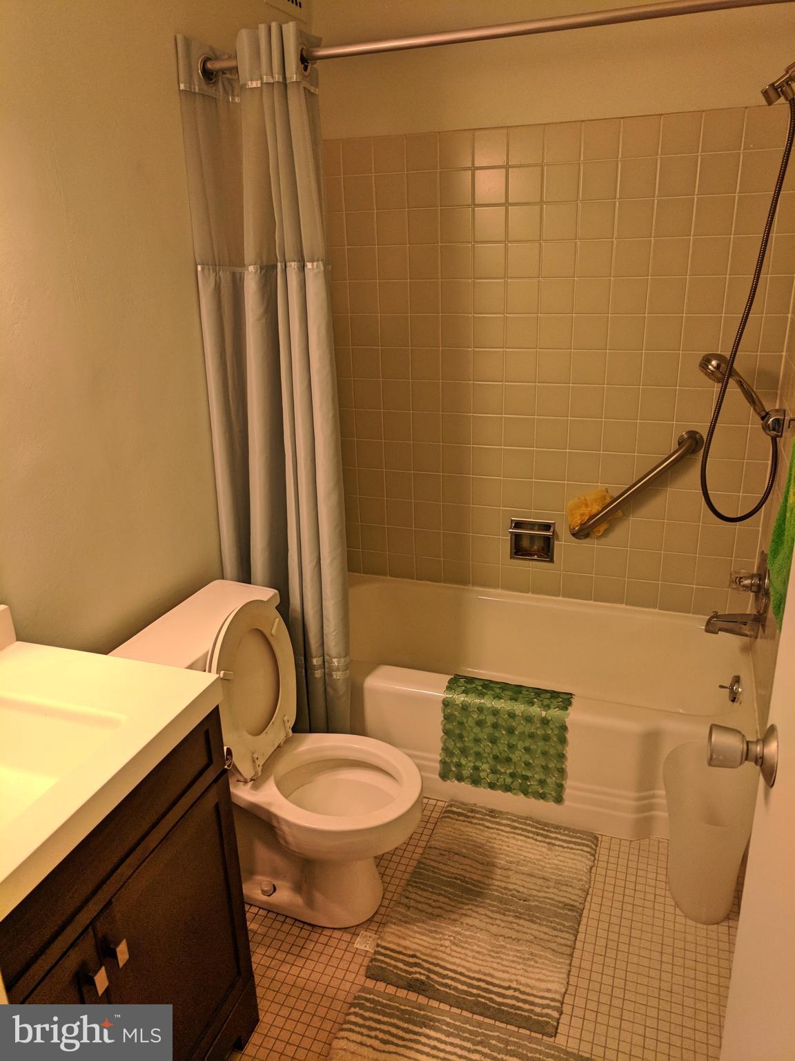 SLADE - Residential Lease