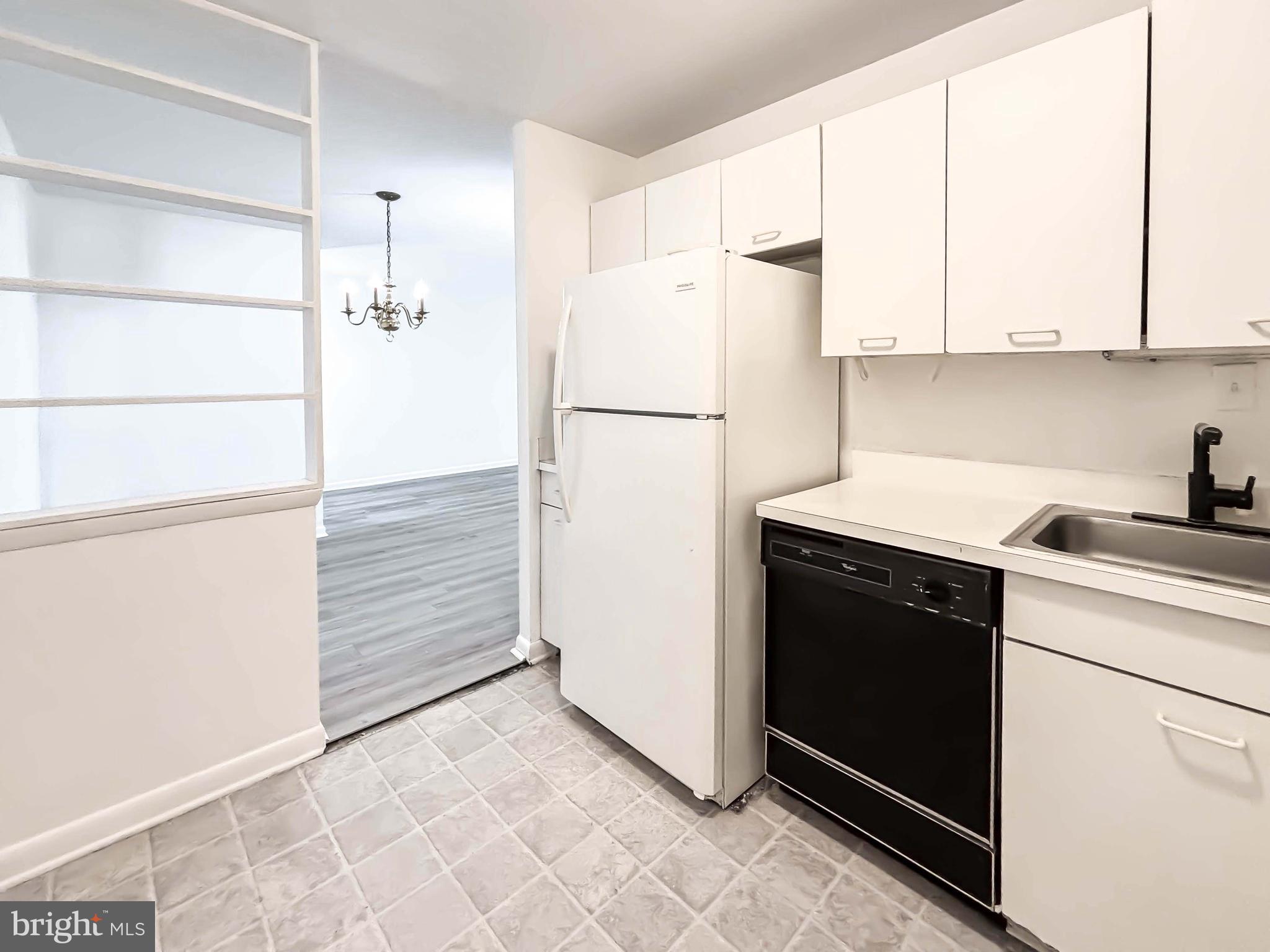 SLADE - Residential Lease