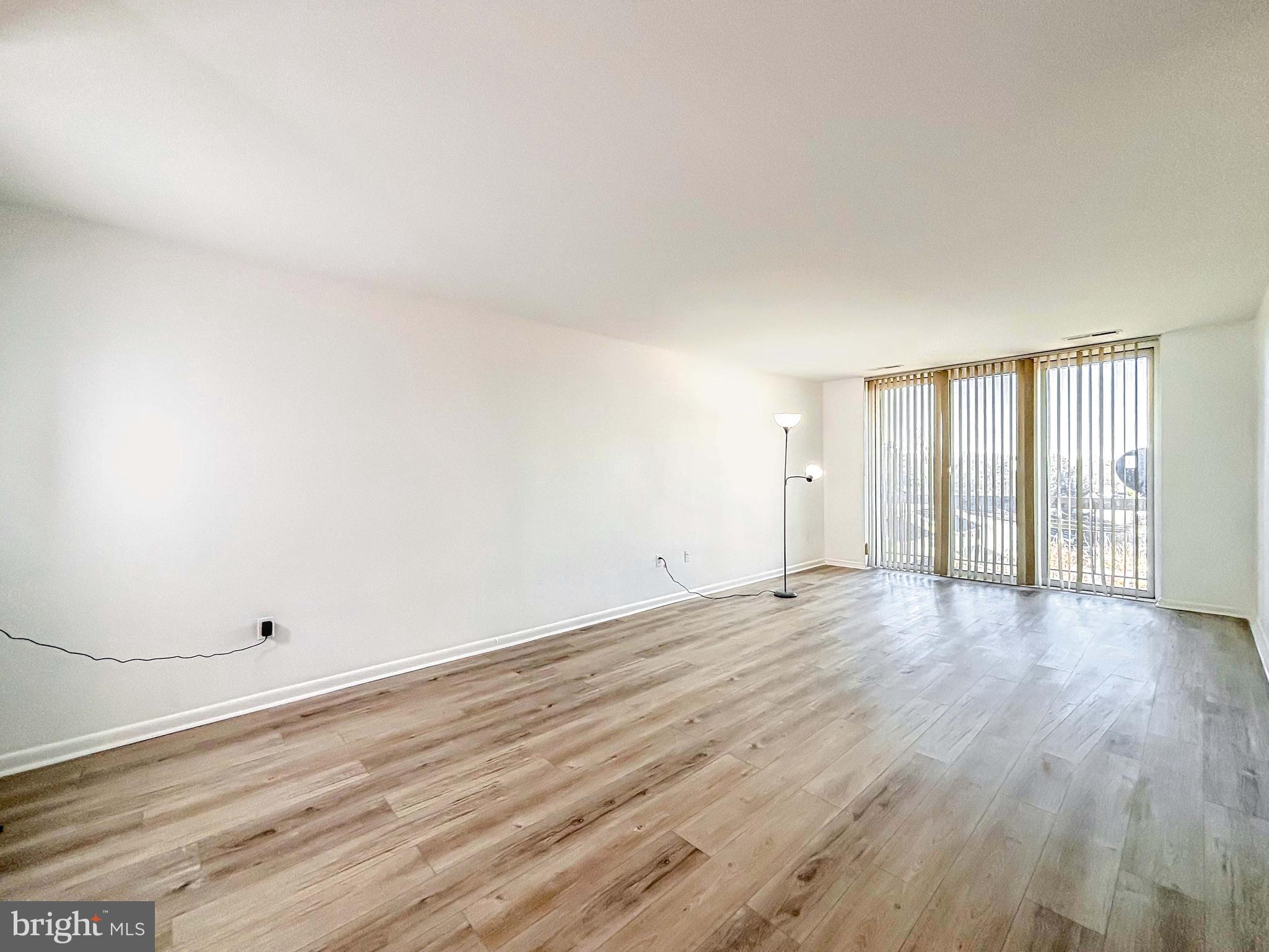 SLADE - Residential Lease