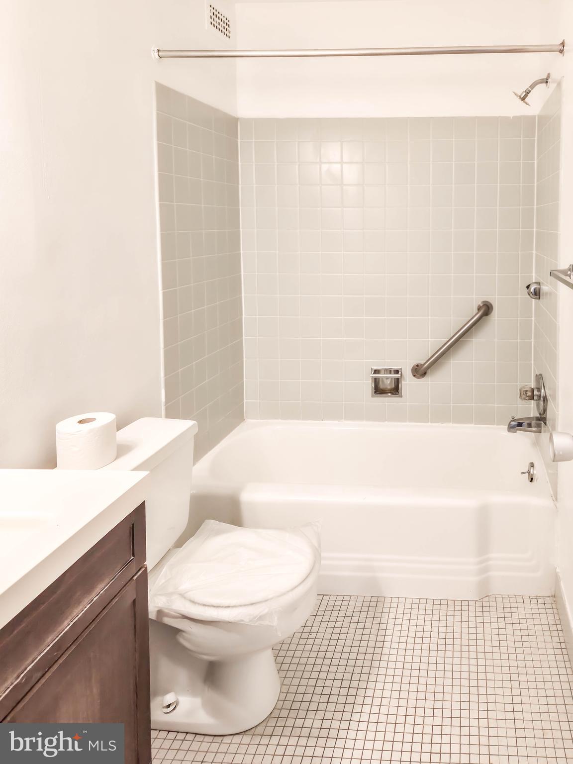 SLADE - Residential Lease