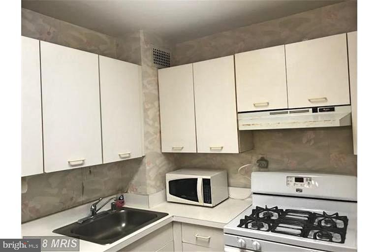 SLADE - Residential Lease