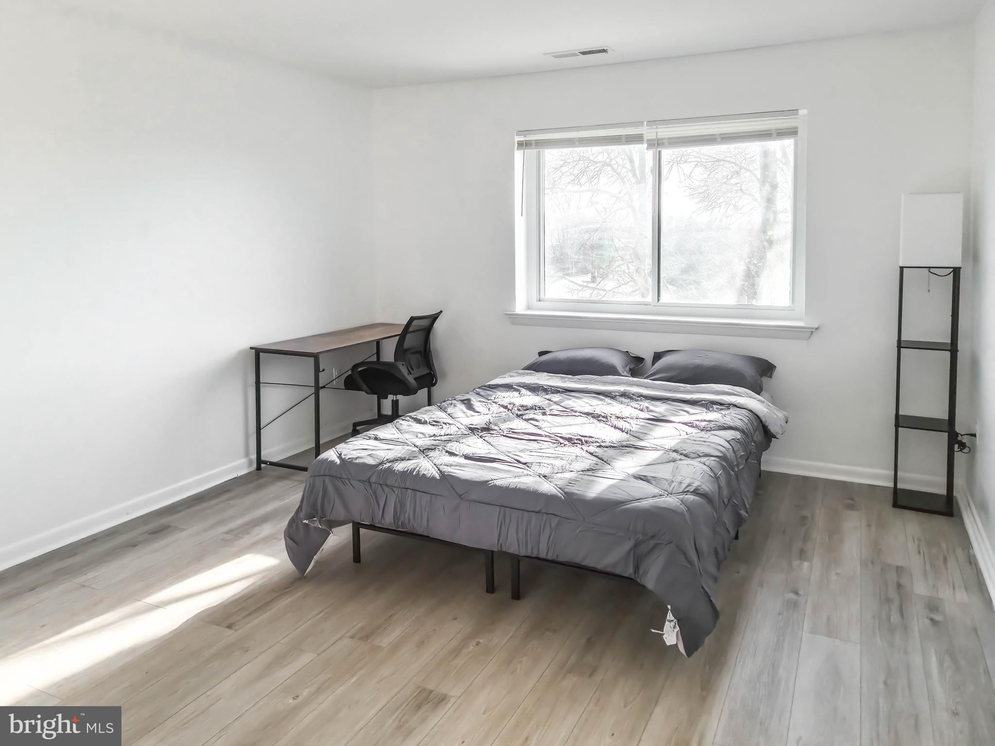 SLADE - Residential Lease