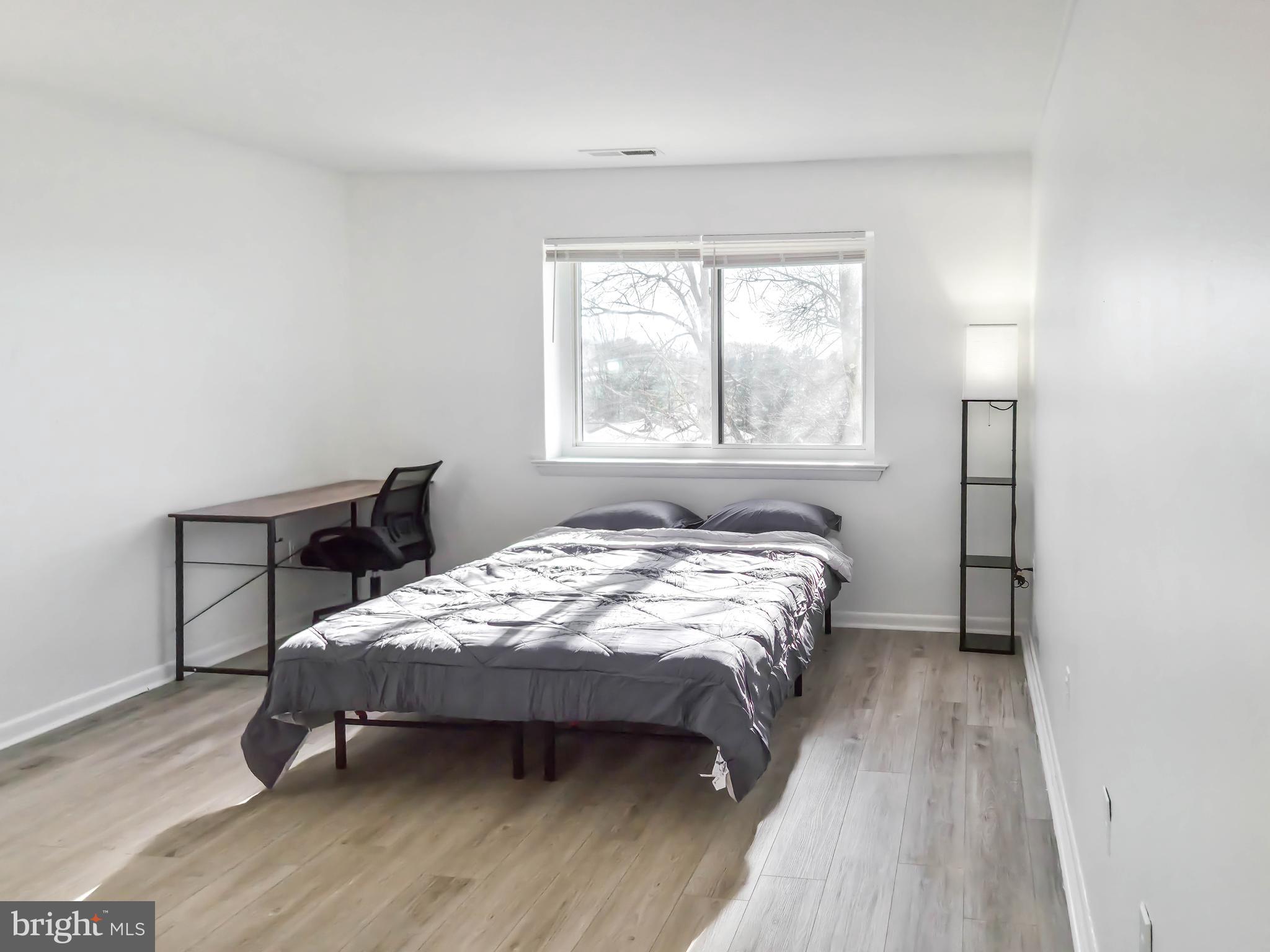 SLADE - Residential Lease