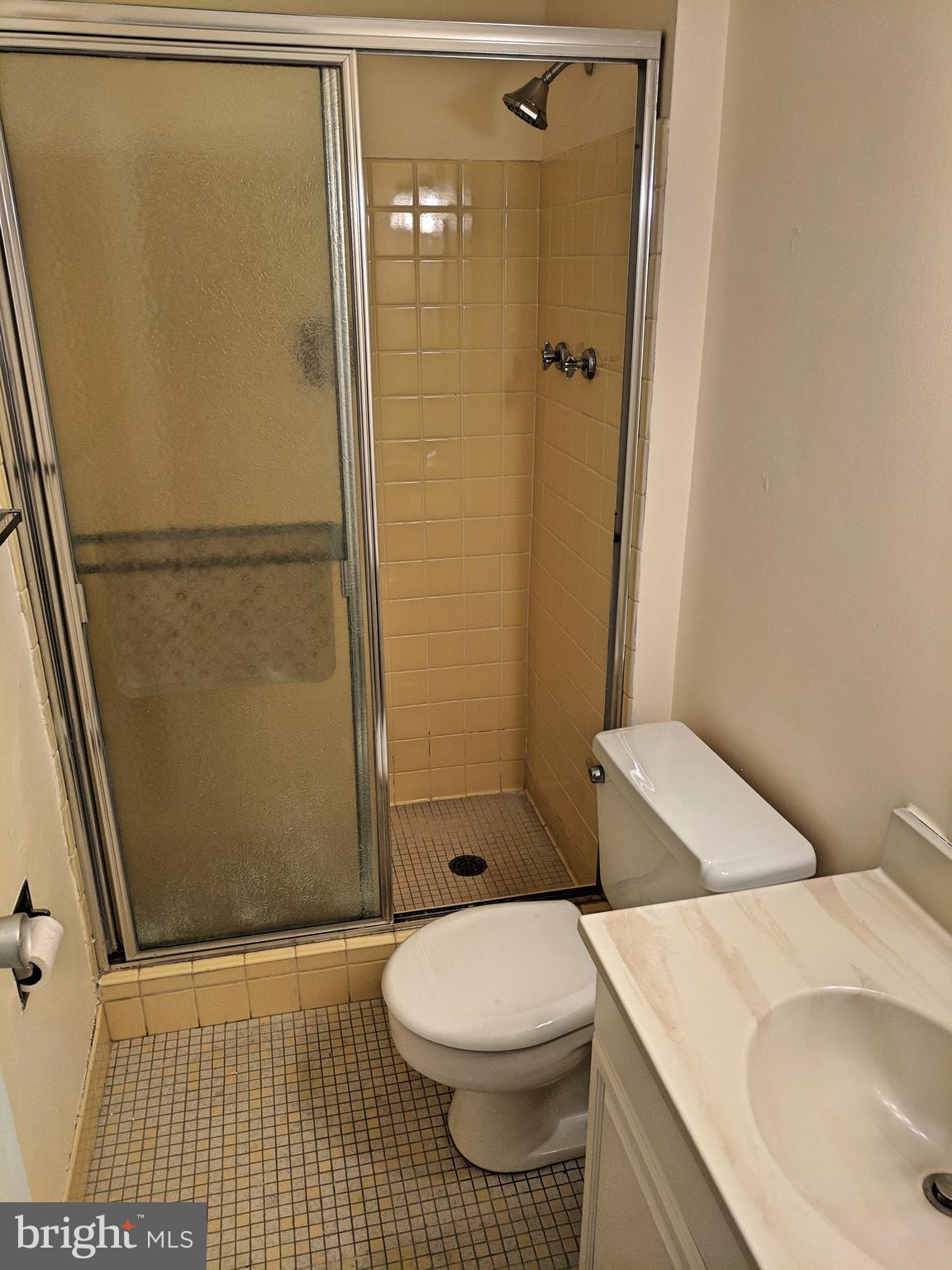 SLADE - Residential Lease