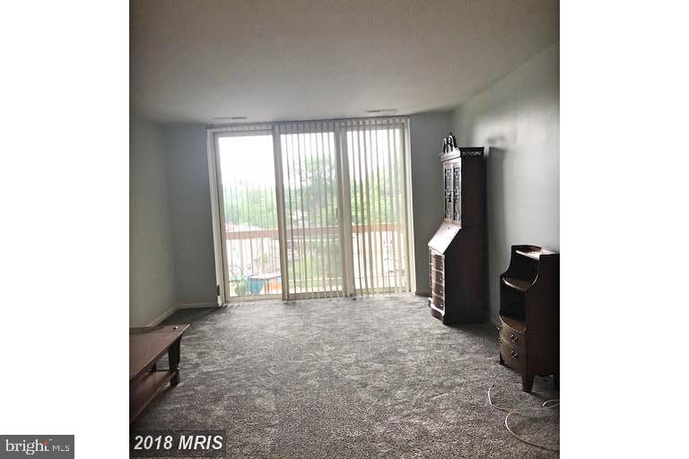 SLADE - Residential Lease