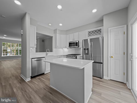 Townhouse For Sale - 24 Case Mews<br/> GAITHERSBURG, MD 20878