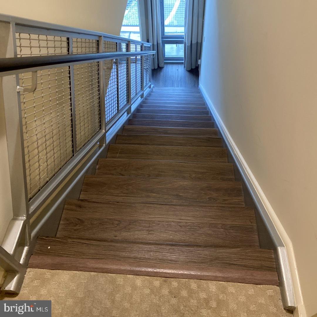 PLAZA LOFTS 22 - Residential Lease