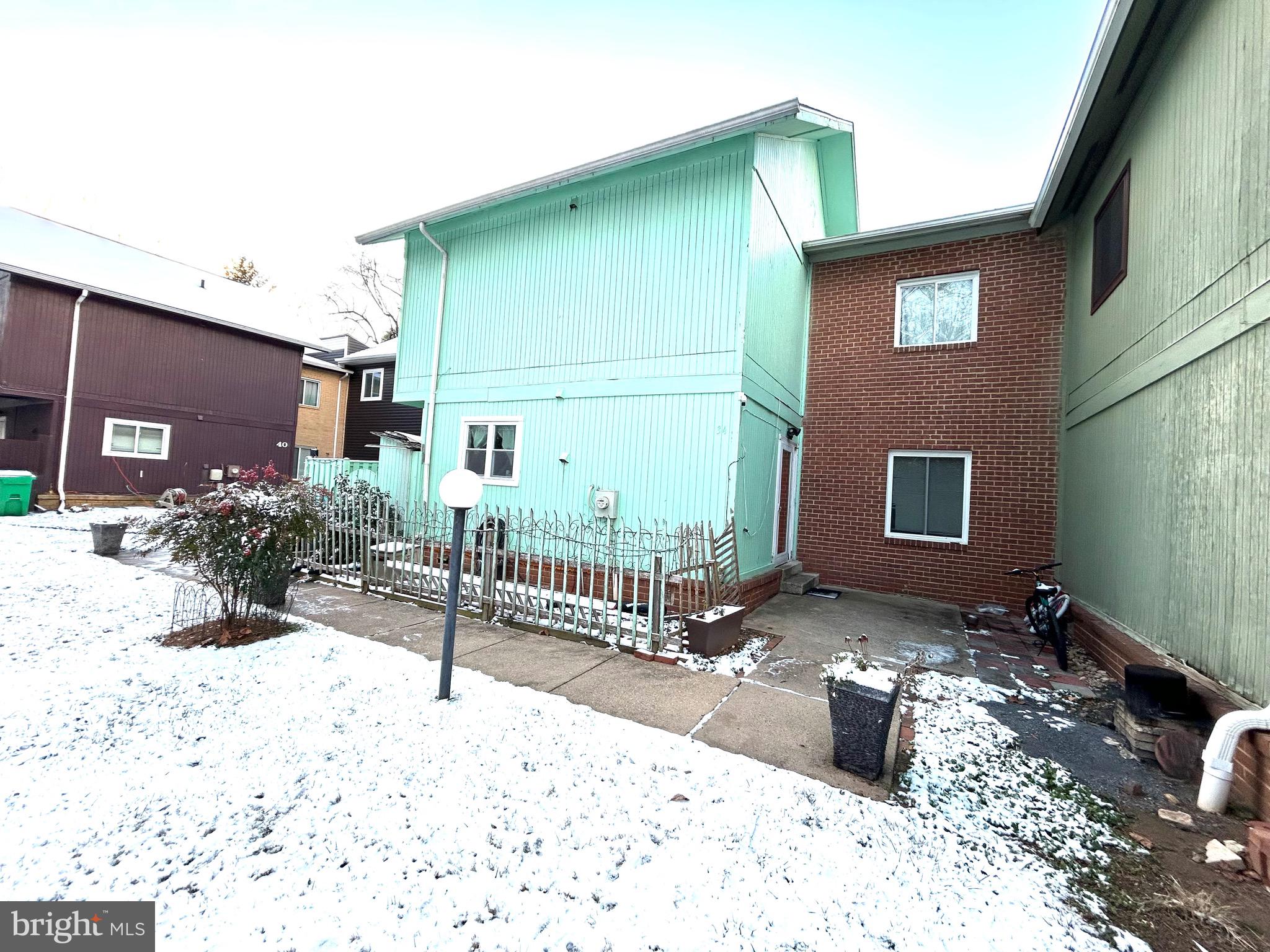 NEWPORT ESTATES - Residential