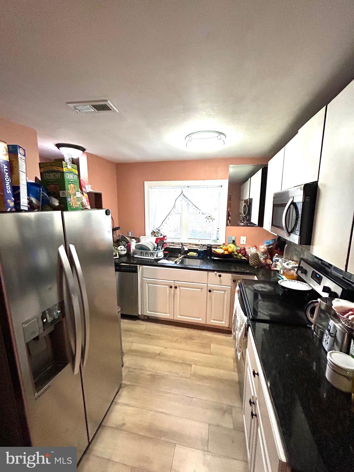 NEWPORT ESTATES - Residential