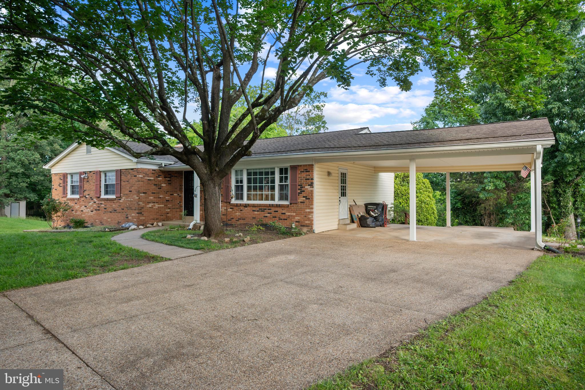 7516 TODD PLACE