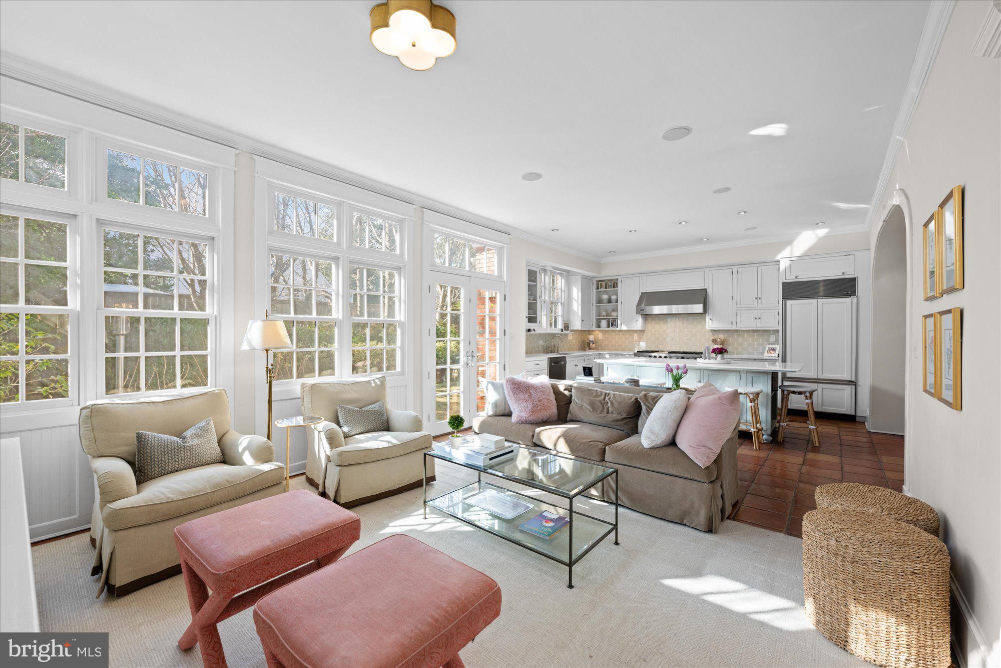 CHEVY CHASE - Residential