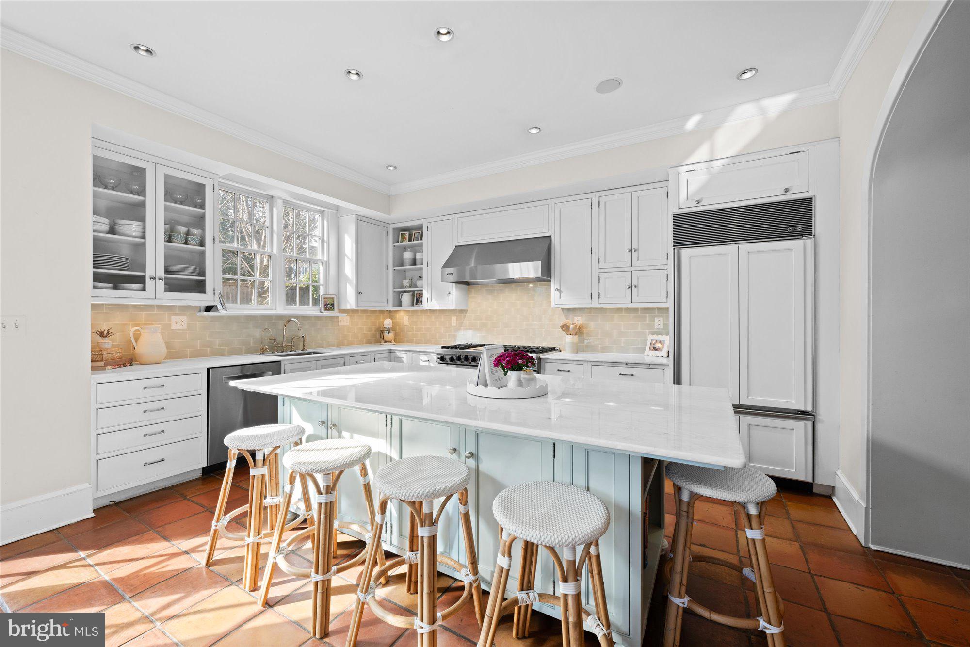 CHEVY CHASE - Residential