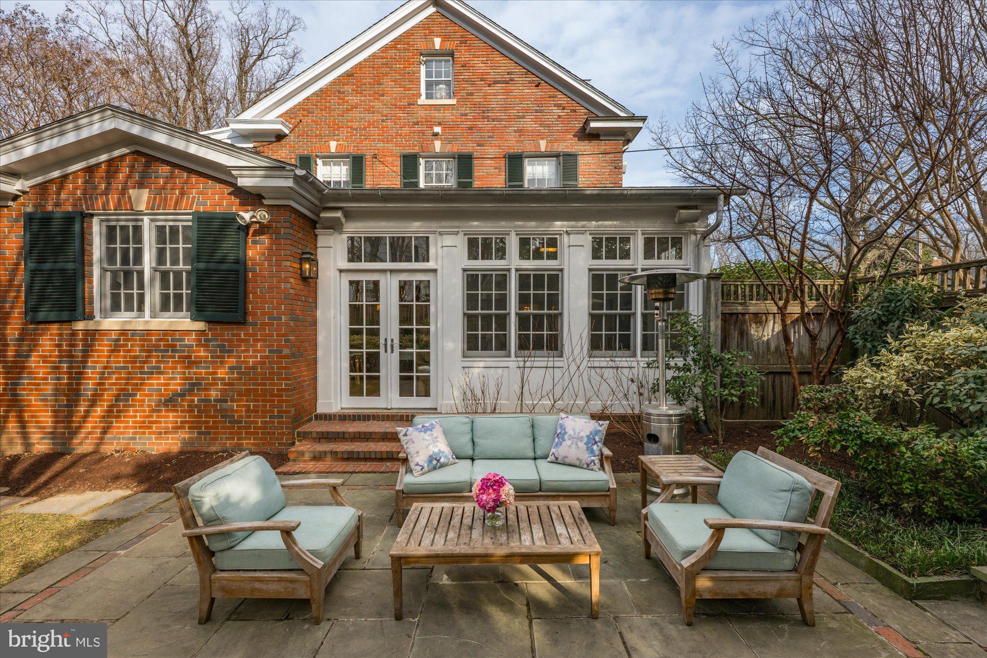 CHEVY CHASE - Residential