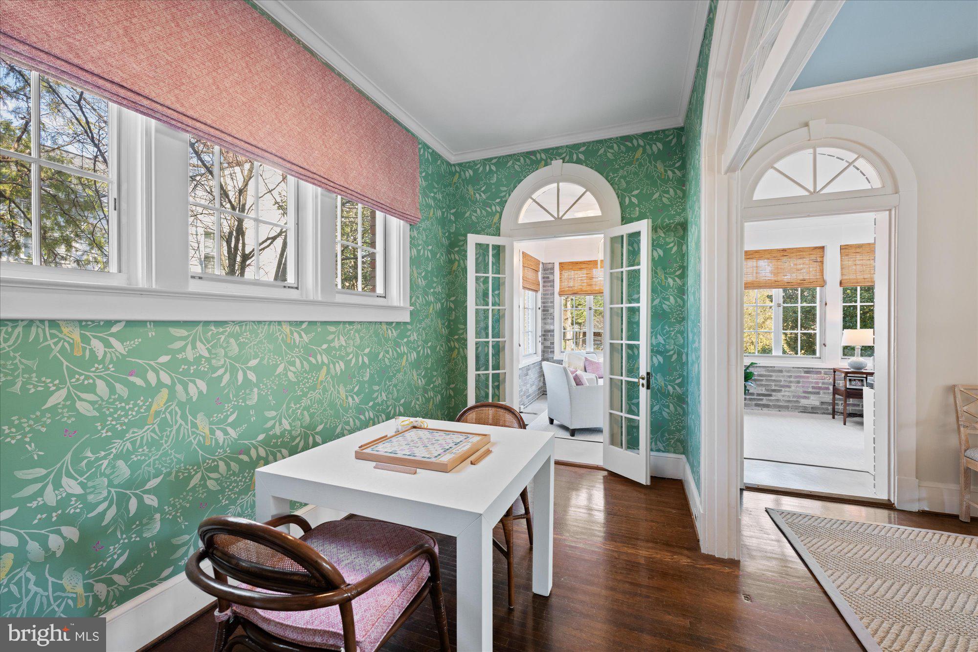CHEVY CHASE - Residential