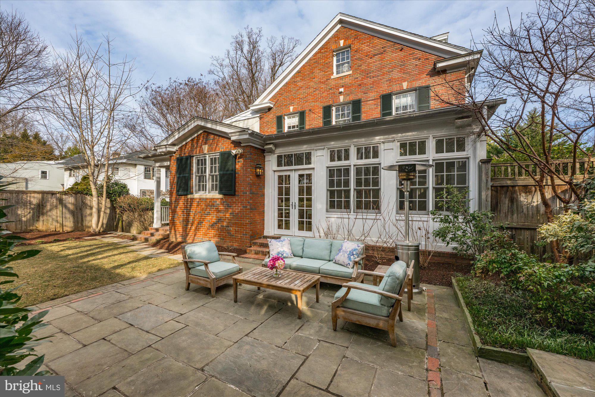 CHEVY CHASE - Residential