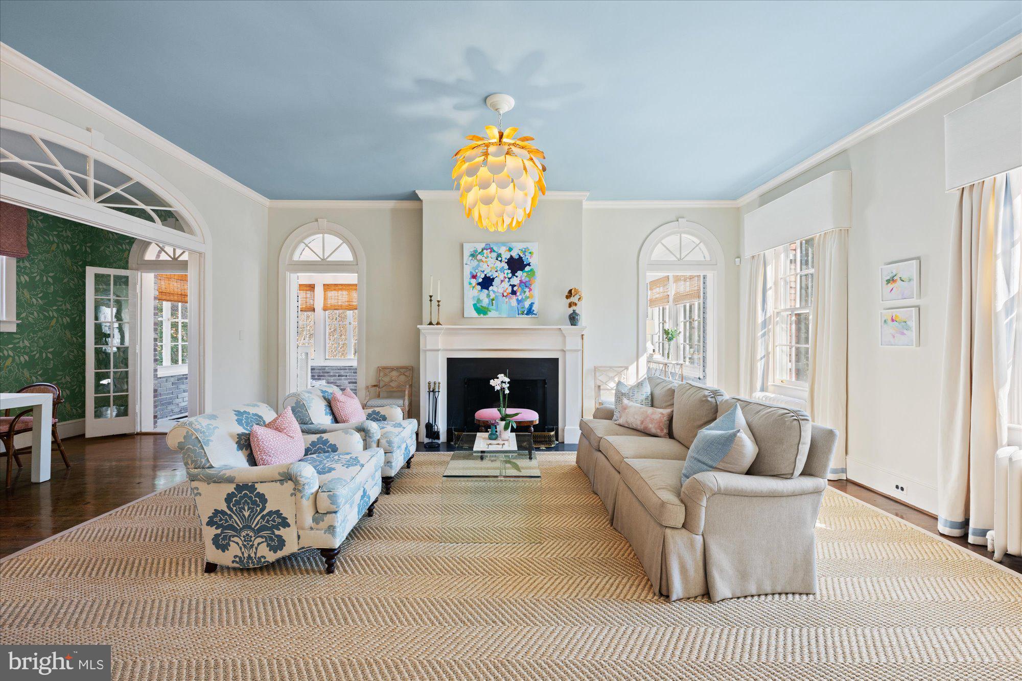 CHEVY CHASE - Residential