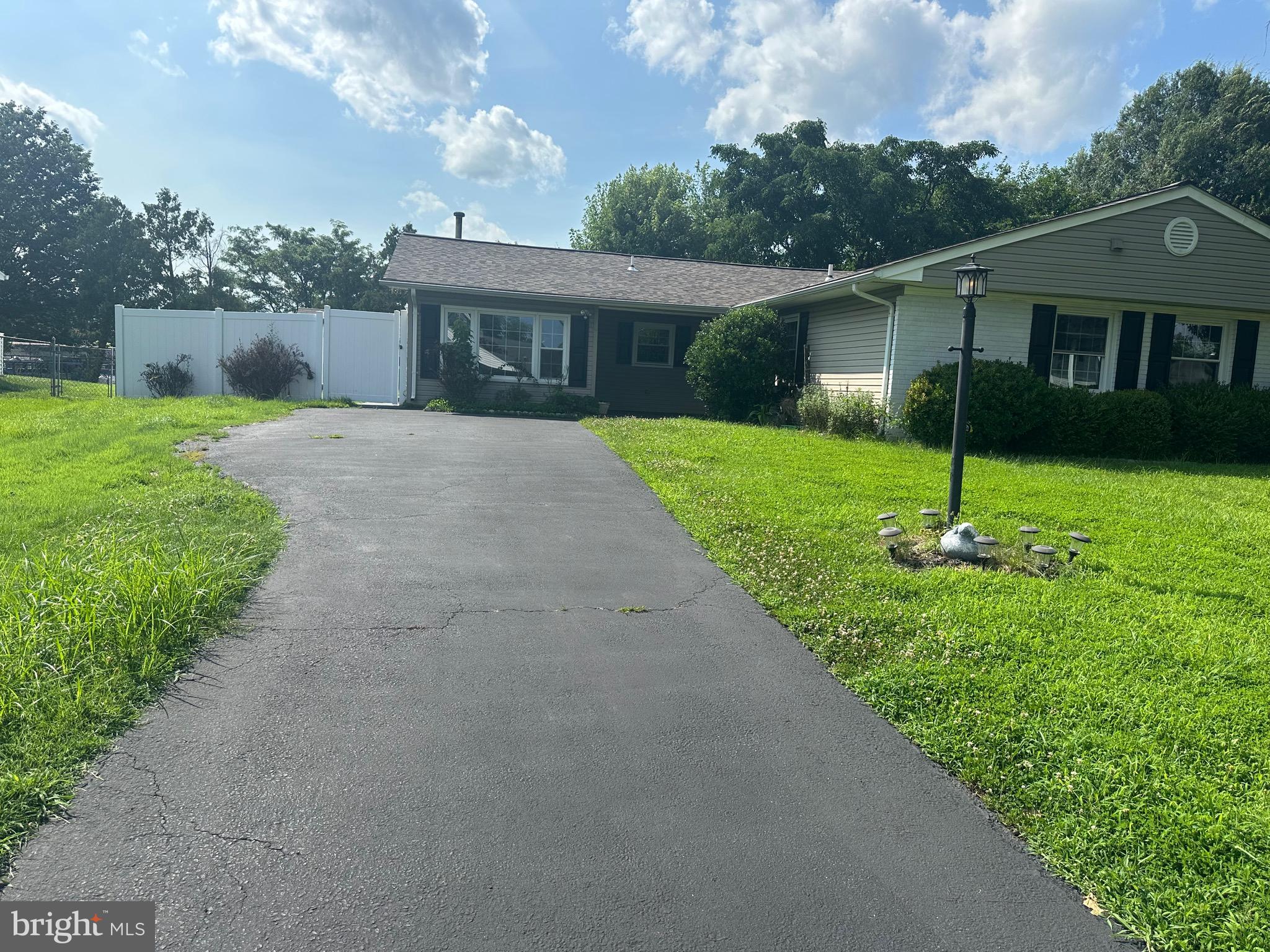 ***Price Reduced ***3 bedroom Rambler in sought after Greenbriar community with 2 full bath. Garage is also converted into a big room with heating cooling. Fenced and entertaining backyard.