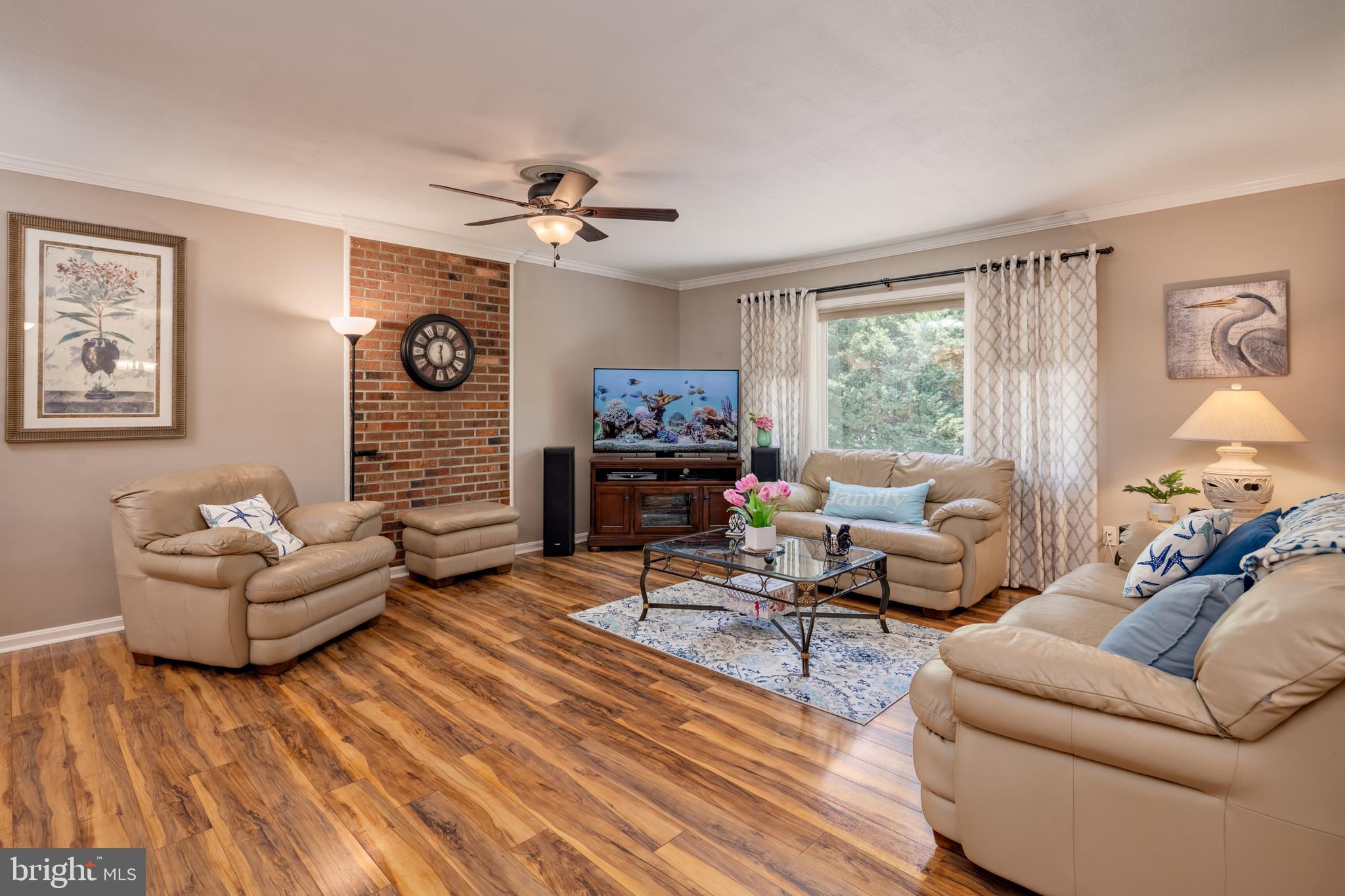 729 KIMBERLY WAY