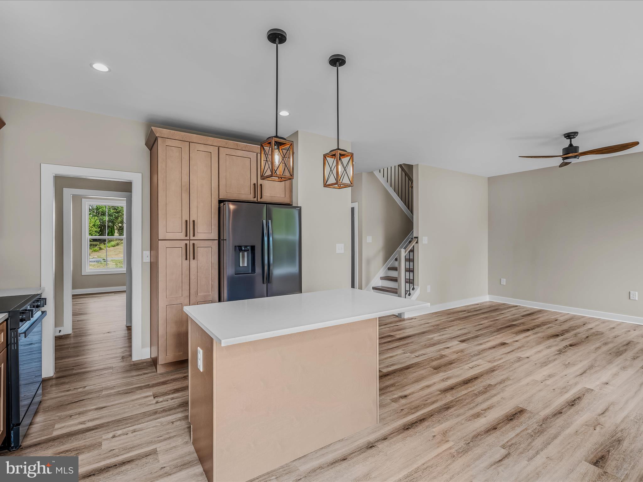 HOWARD SPEAKS - Residential