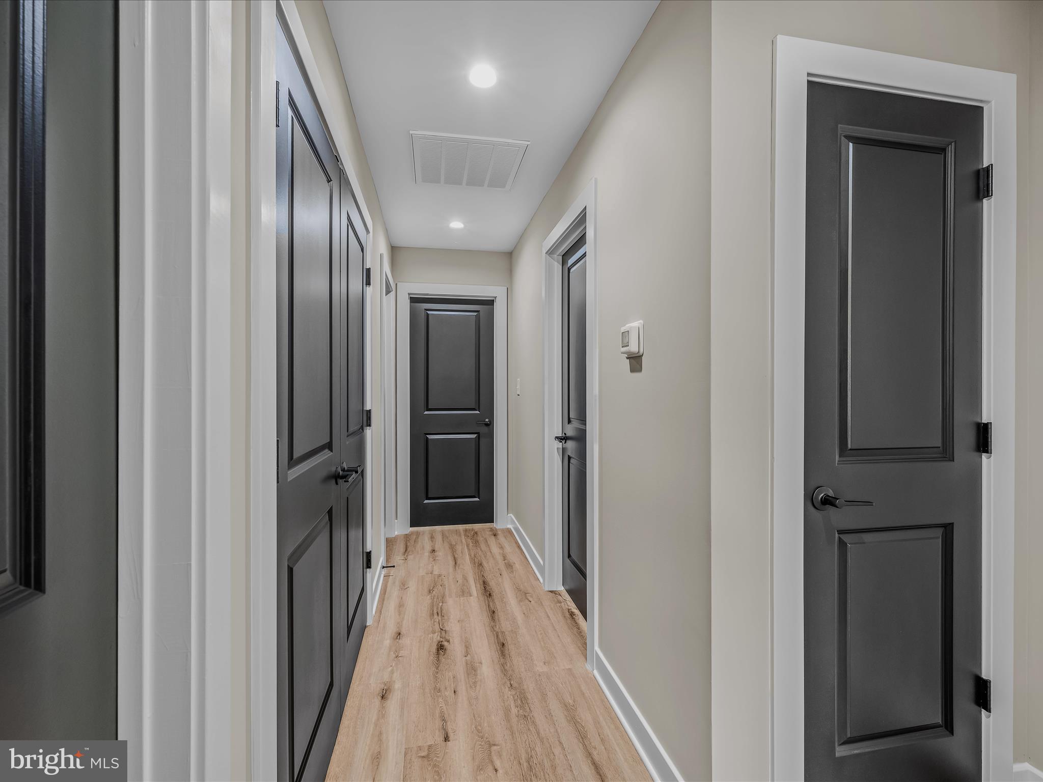 HOWARD SPEAKS - Residential