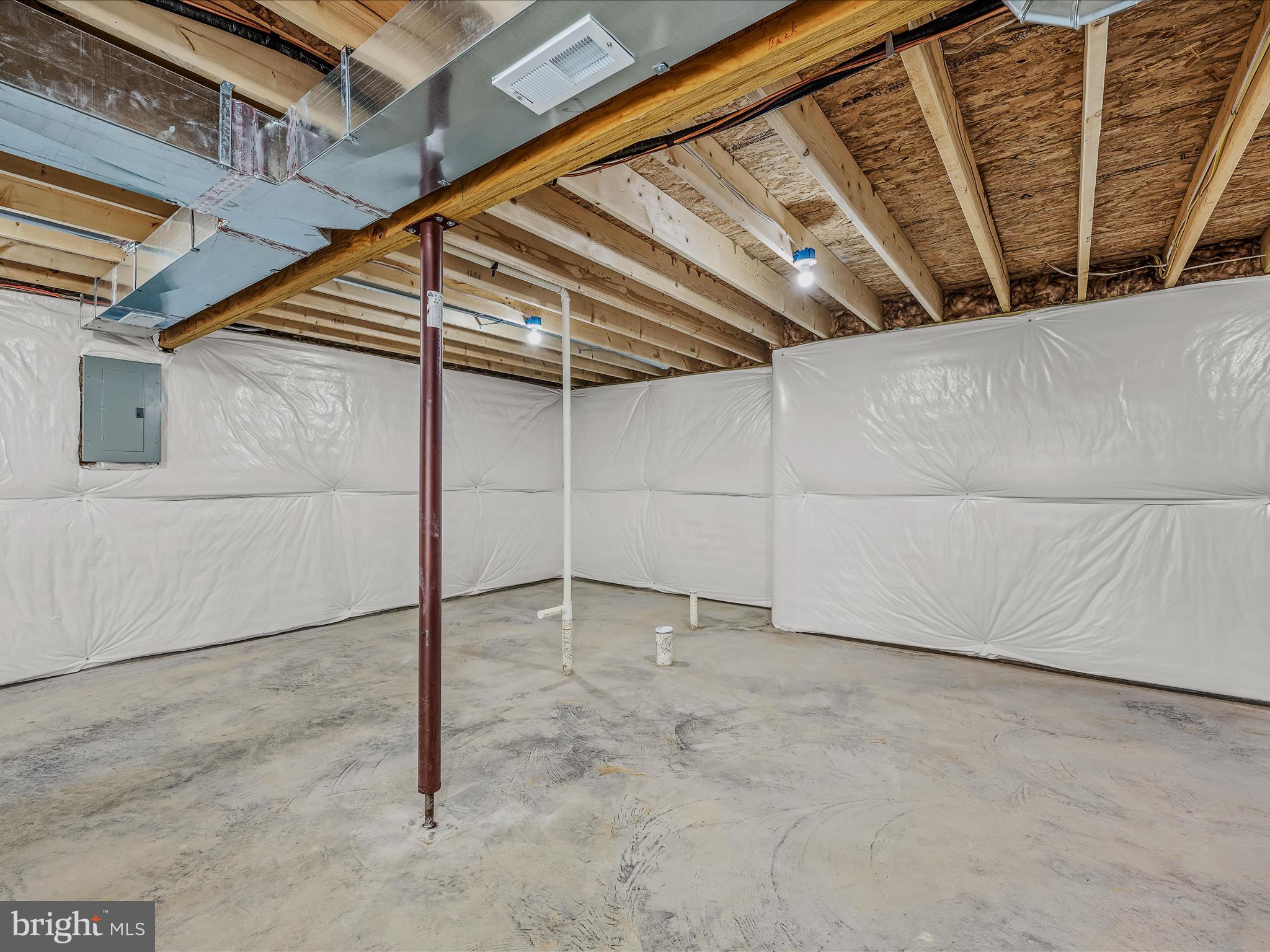 HOWARD SPEAKS - Residential