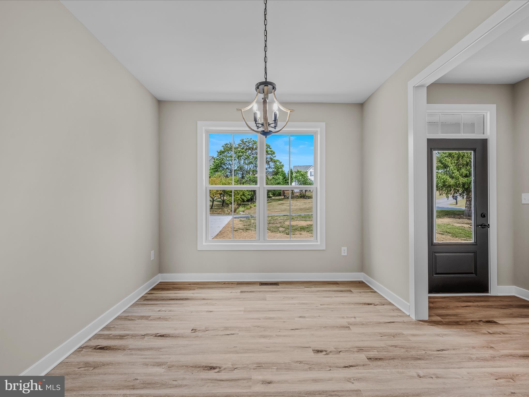 HOWARD SPEAKS - Residential