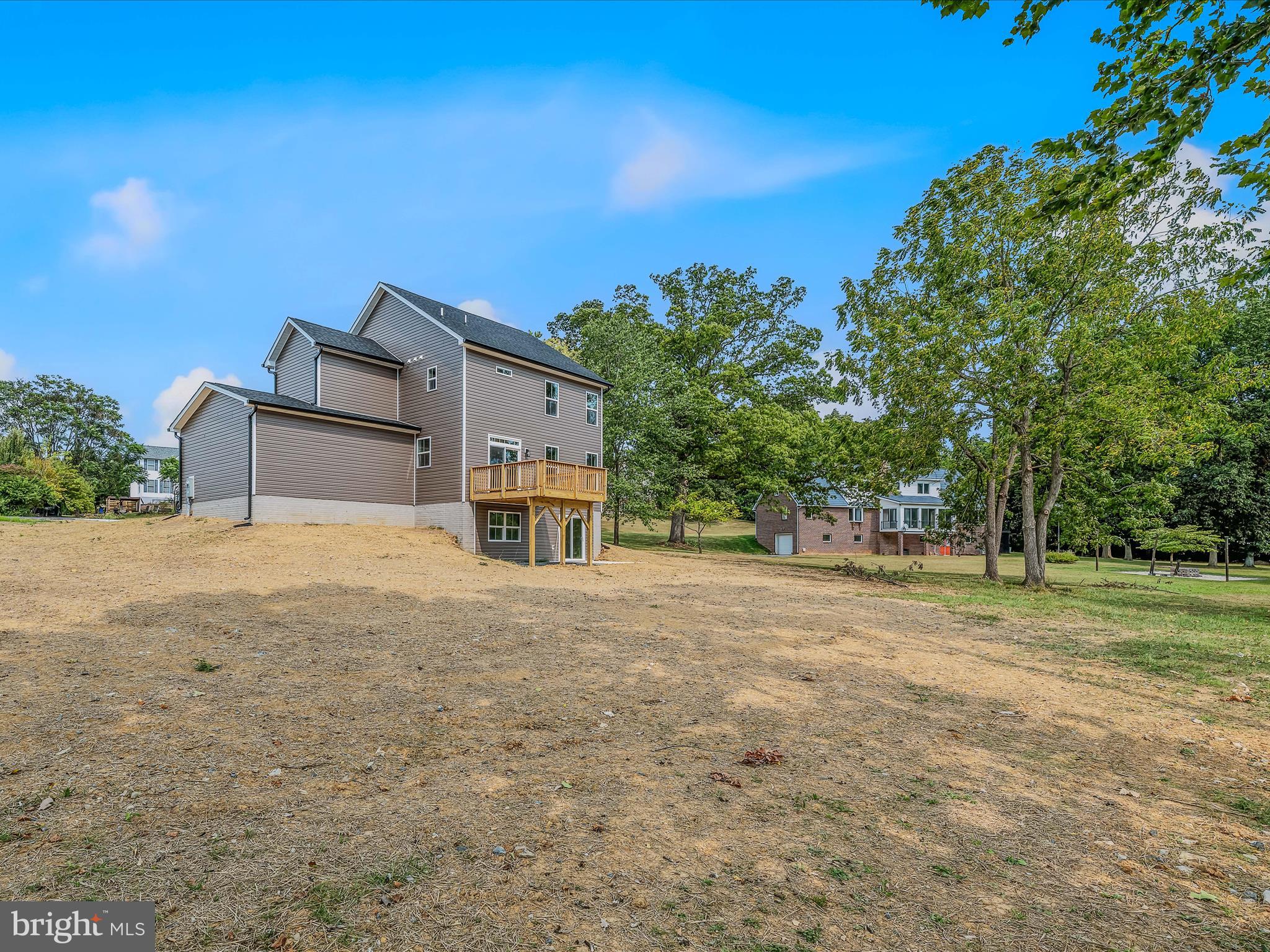 HOWARD SPEAKS - Residential