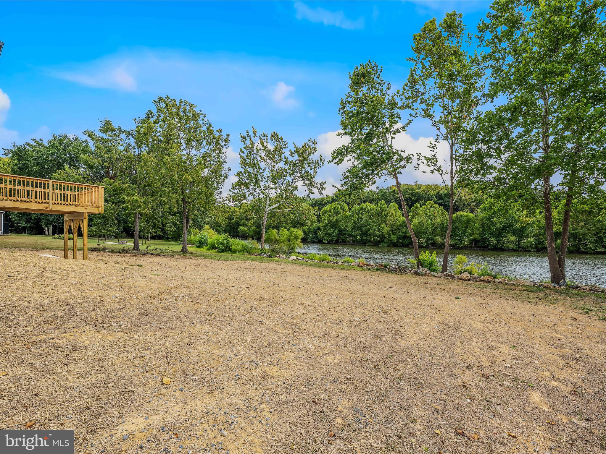 HOWARD SPEAKS - Residential