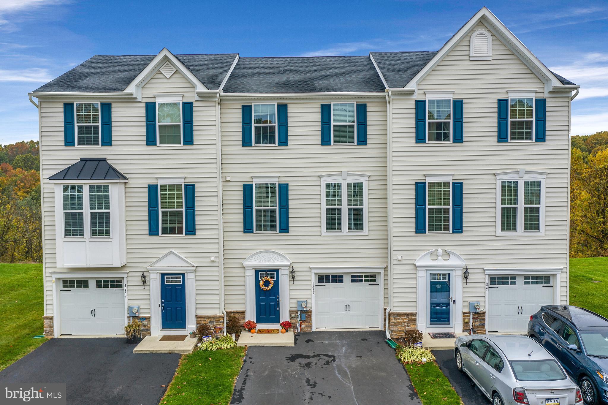 MEADOWVIEW - Residential