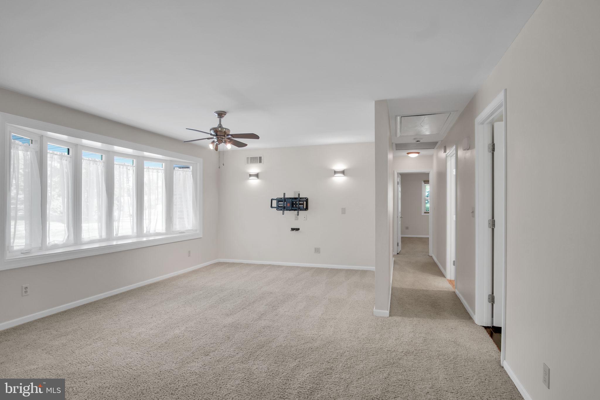 GLENN ACRES - Residential