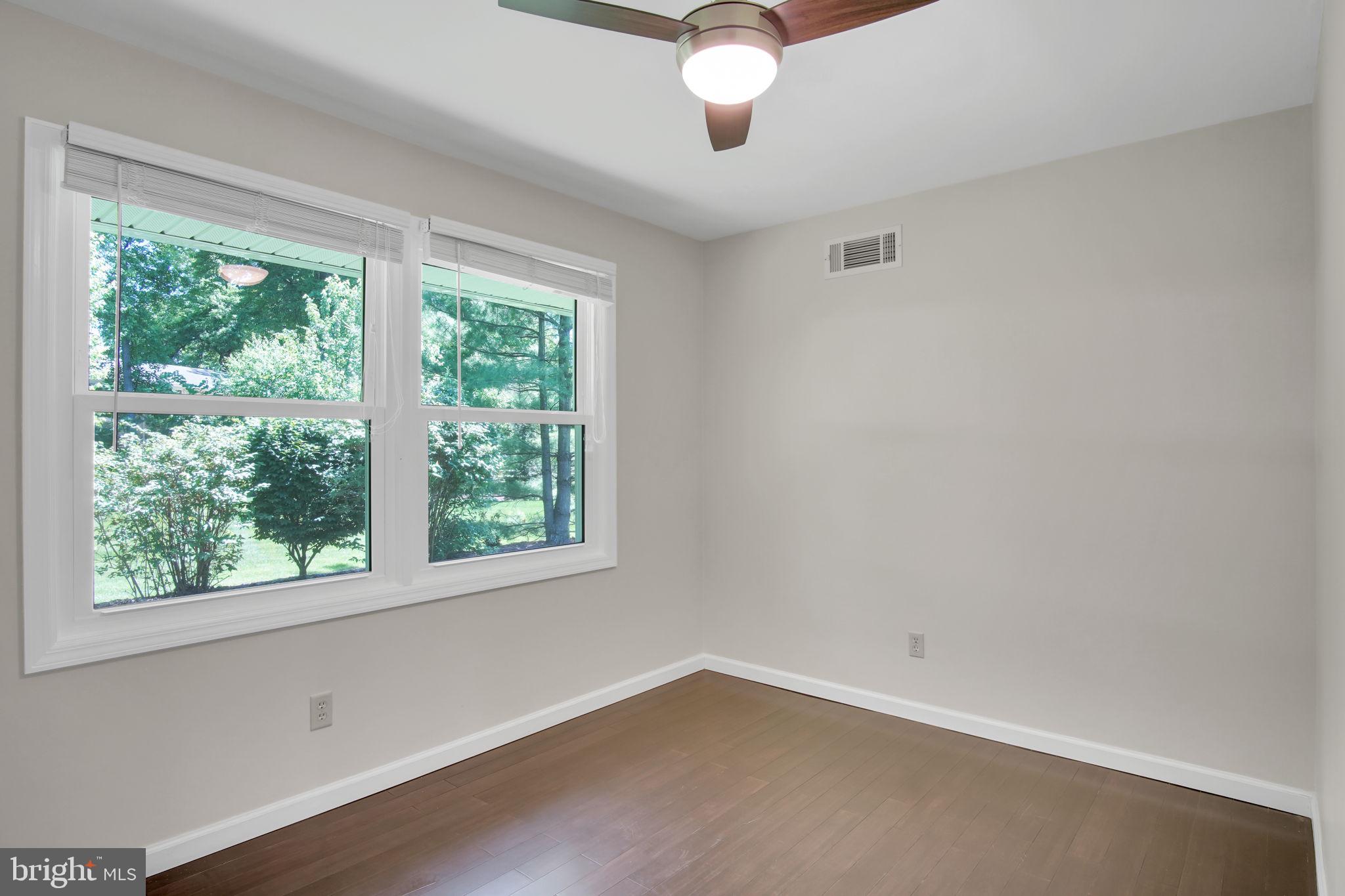 GLENN ACRES - Residential