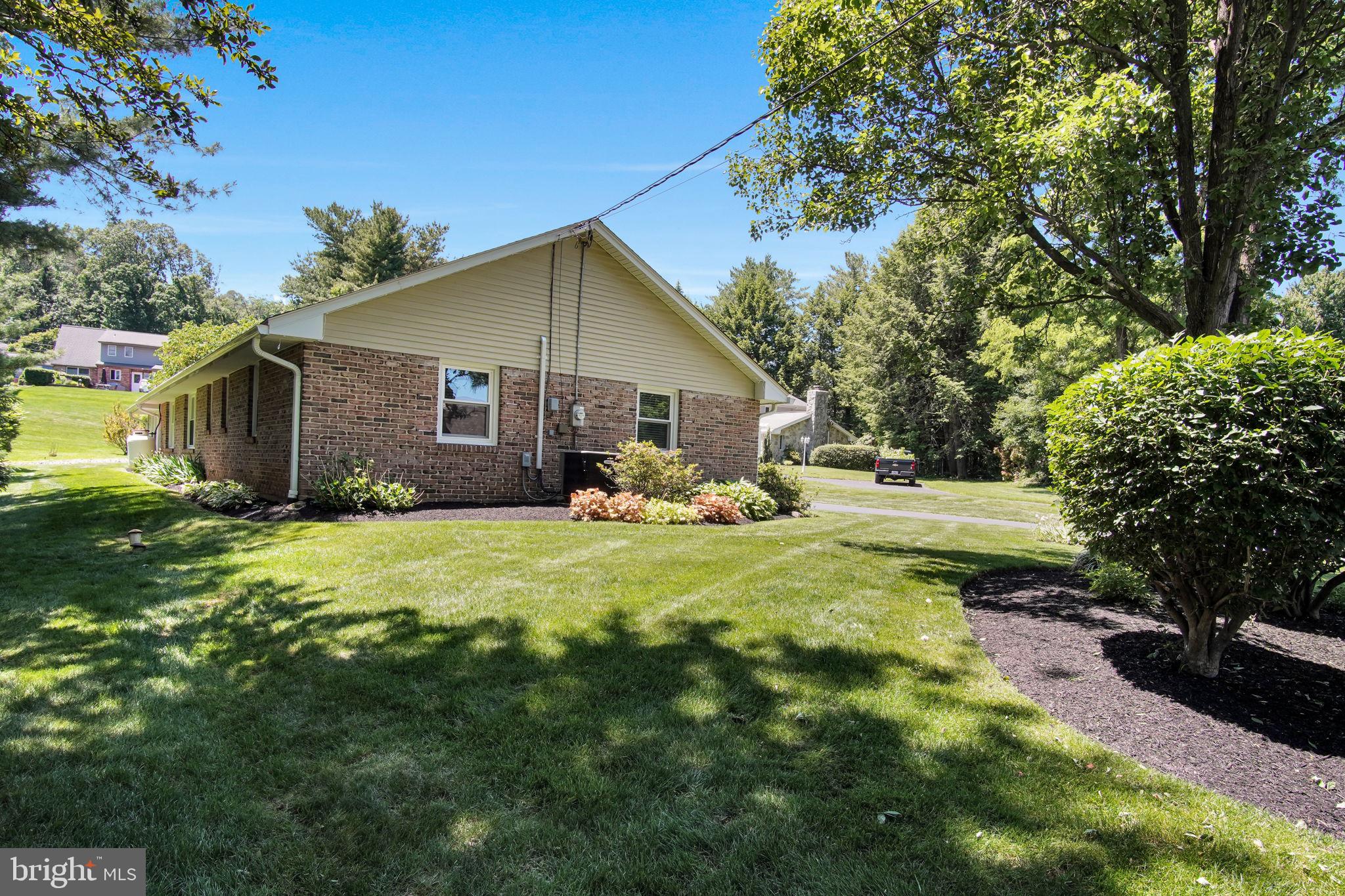GLENN ACRES - Residential