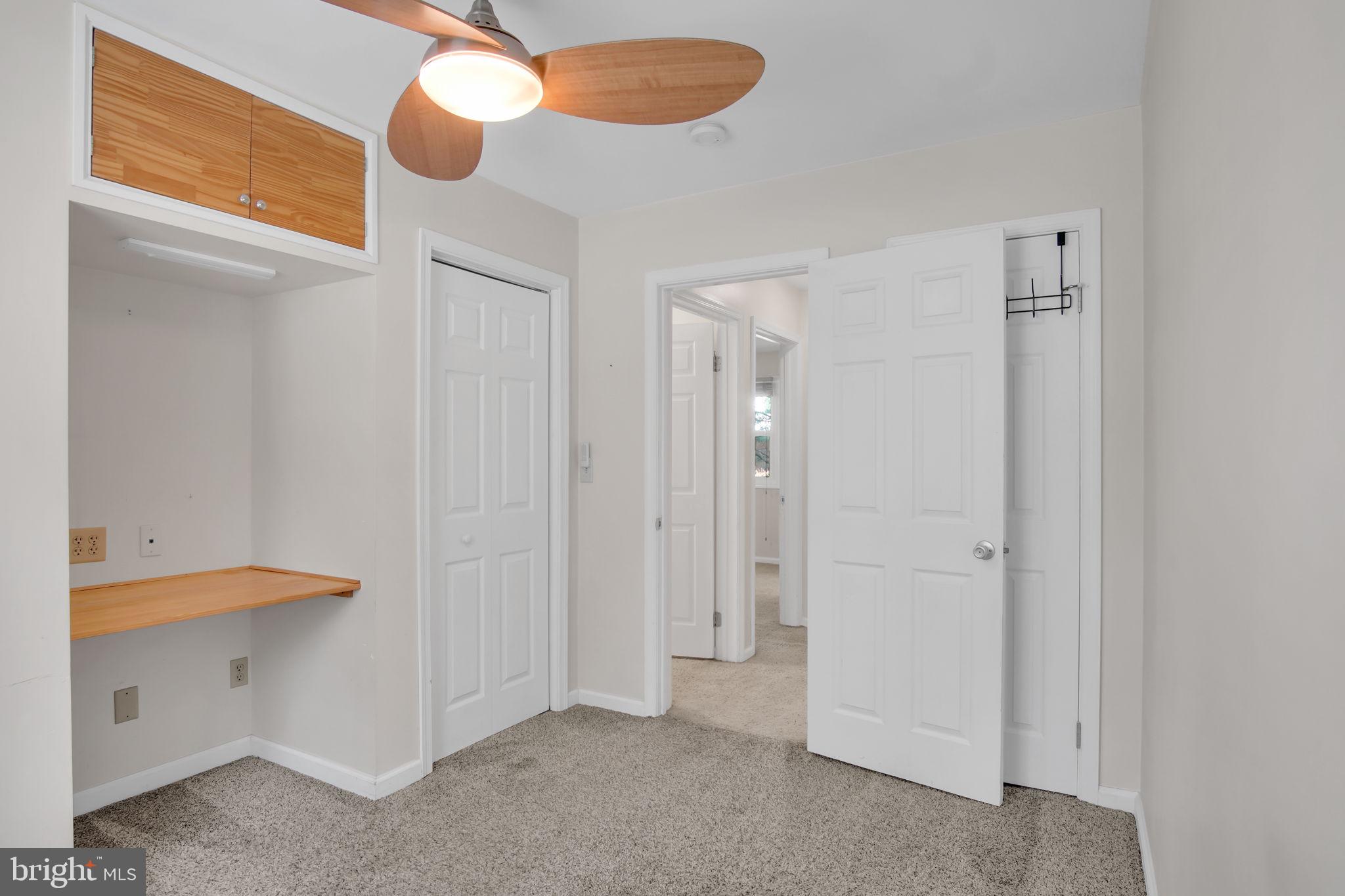 GLENN ACRES - Residential