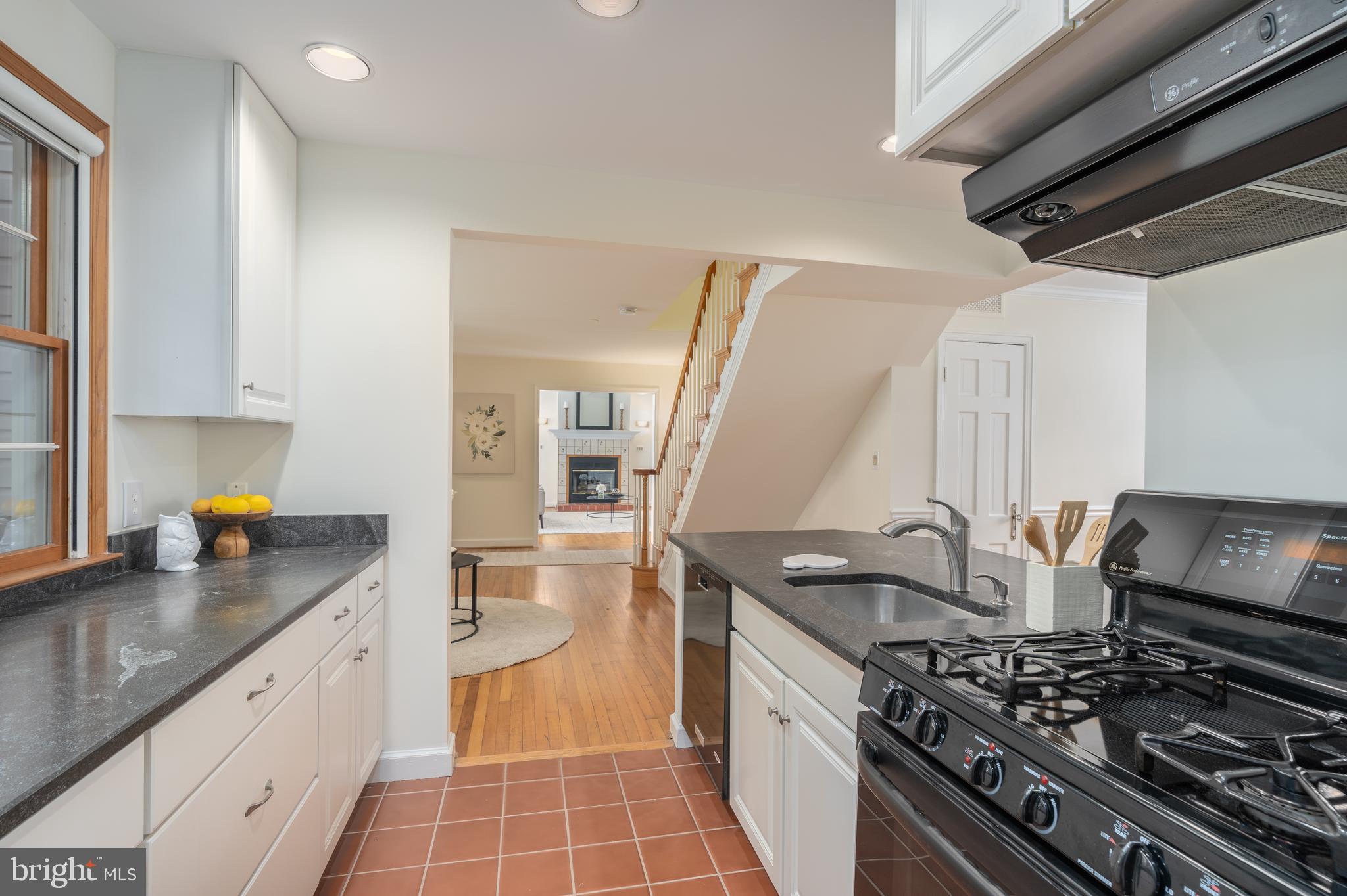 GLENBROOK VILLAGE - Residential