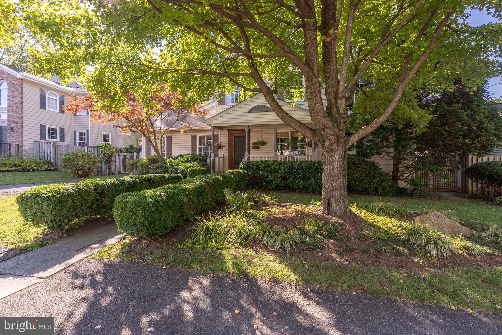 GLENBROOK VILLAGE - Residential