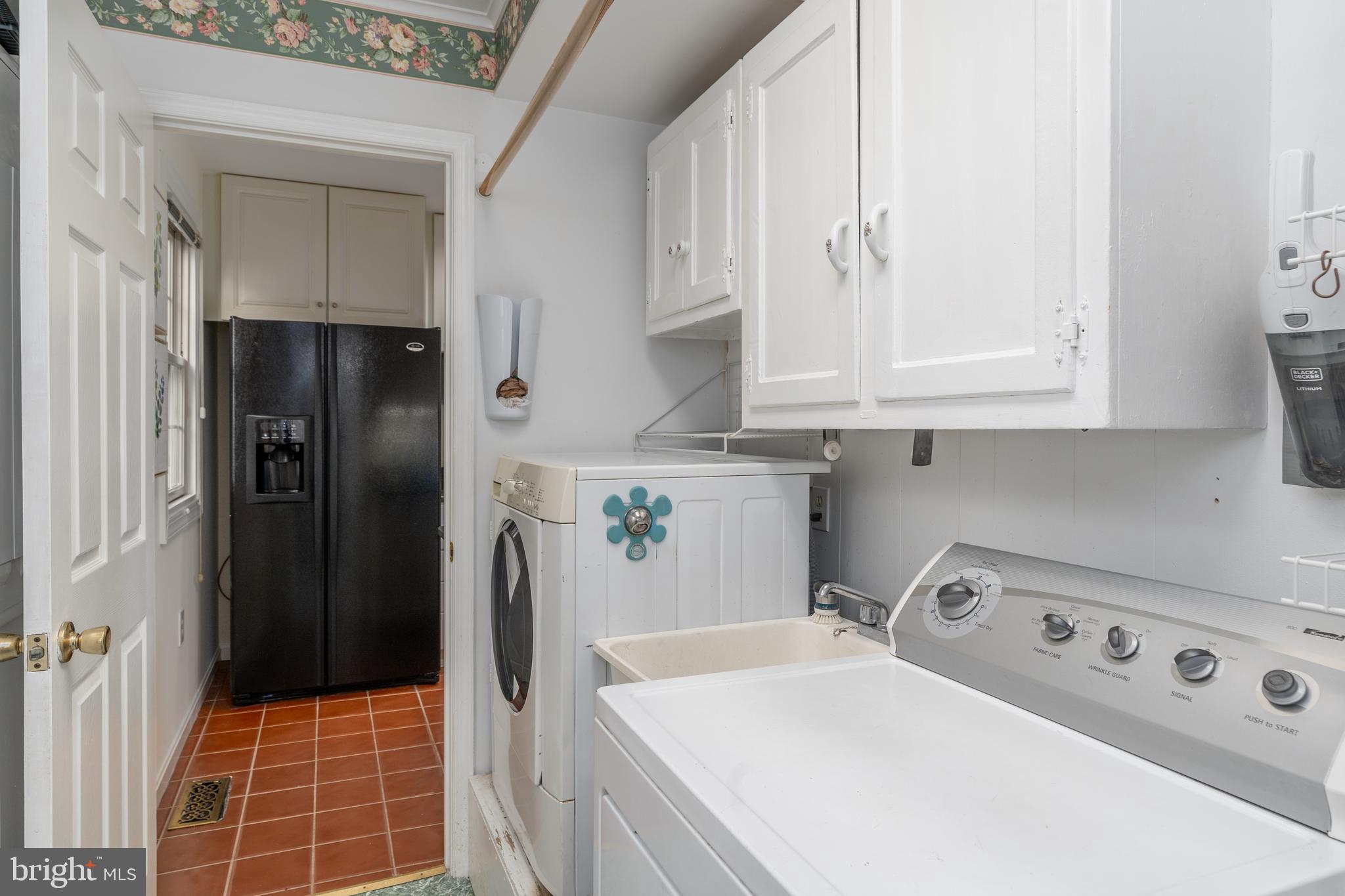 GLENBROOK VILLAGE - Residential