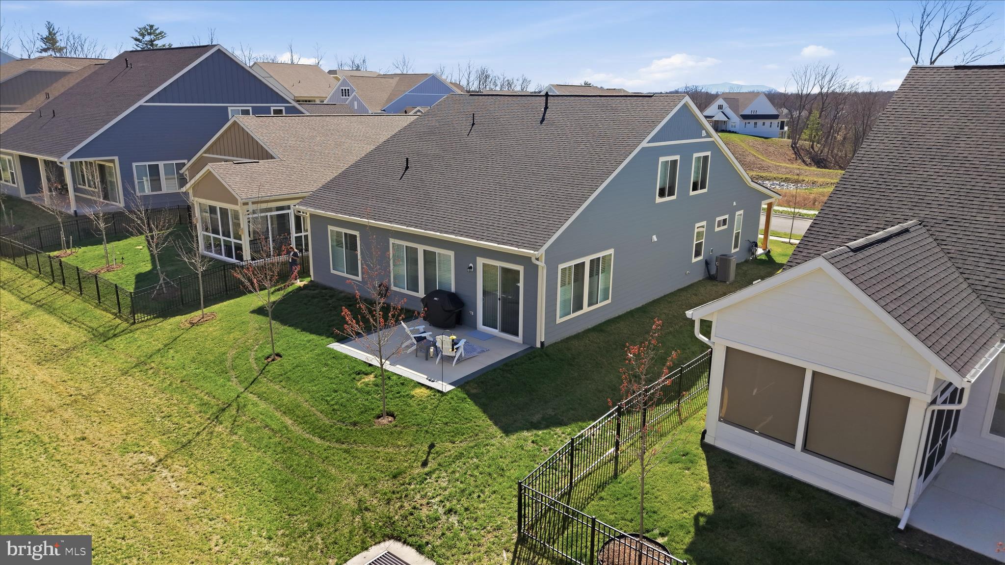 LAKE FREDERICK - Residential