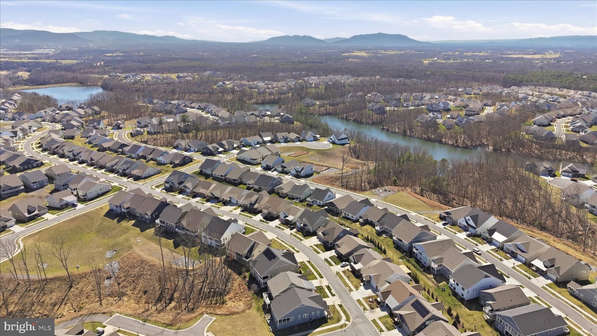 LAKE FREDERICK - Residential