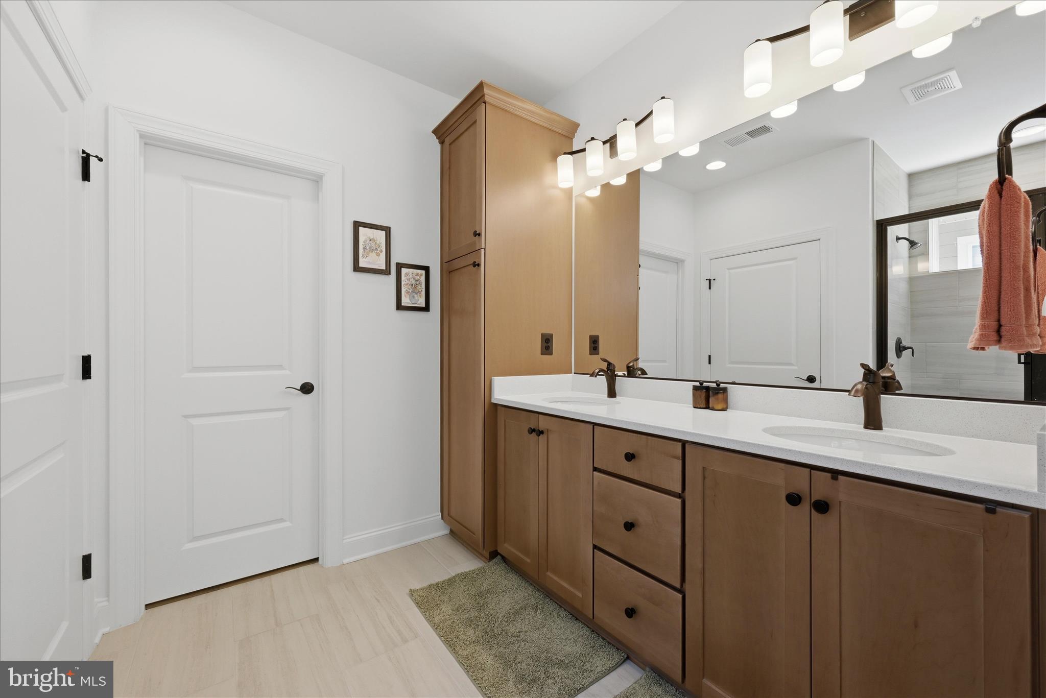 LAKE FREDERICK - Residential