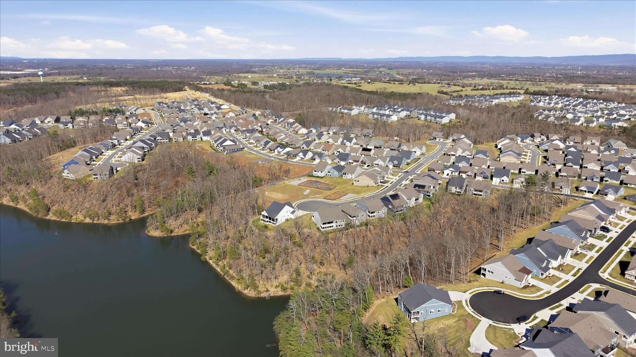 LAKE FREDERICK - Residential