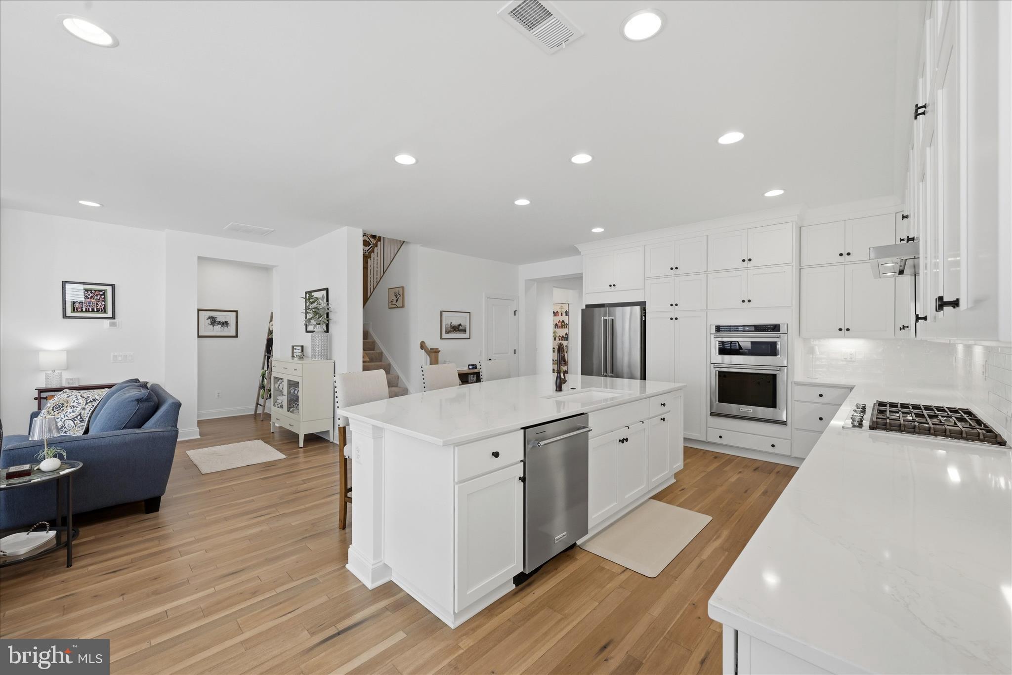 LAKE FREDERICK - Residential