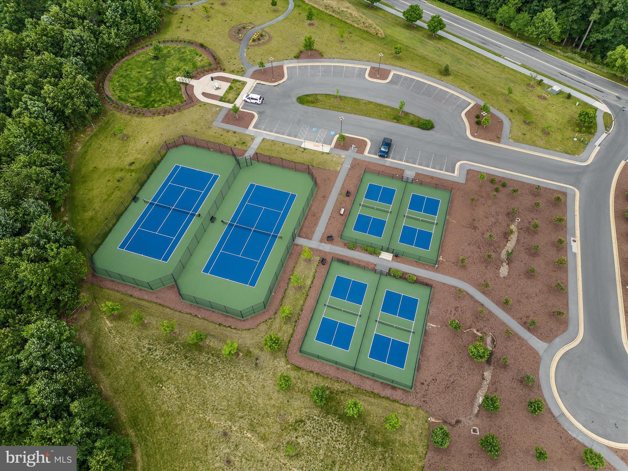 LAKE FREDERICK - Residential