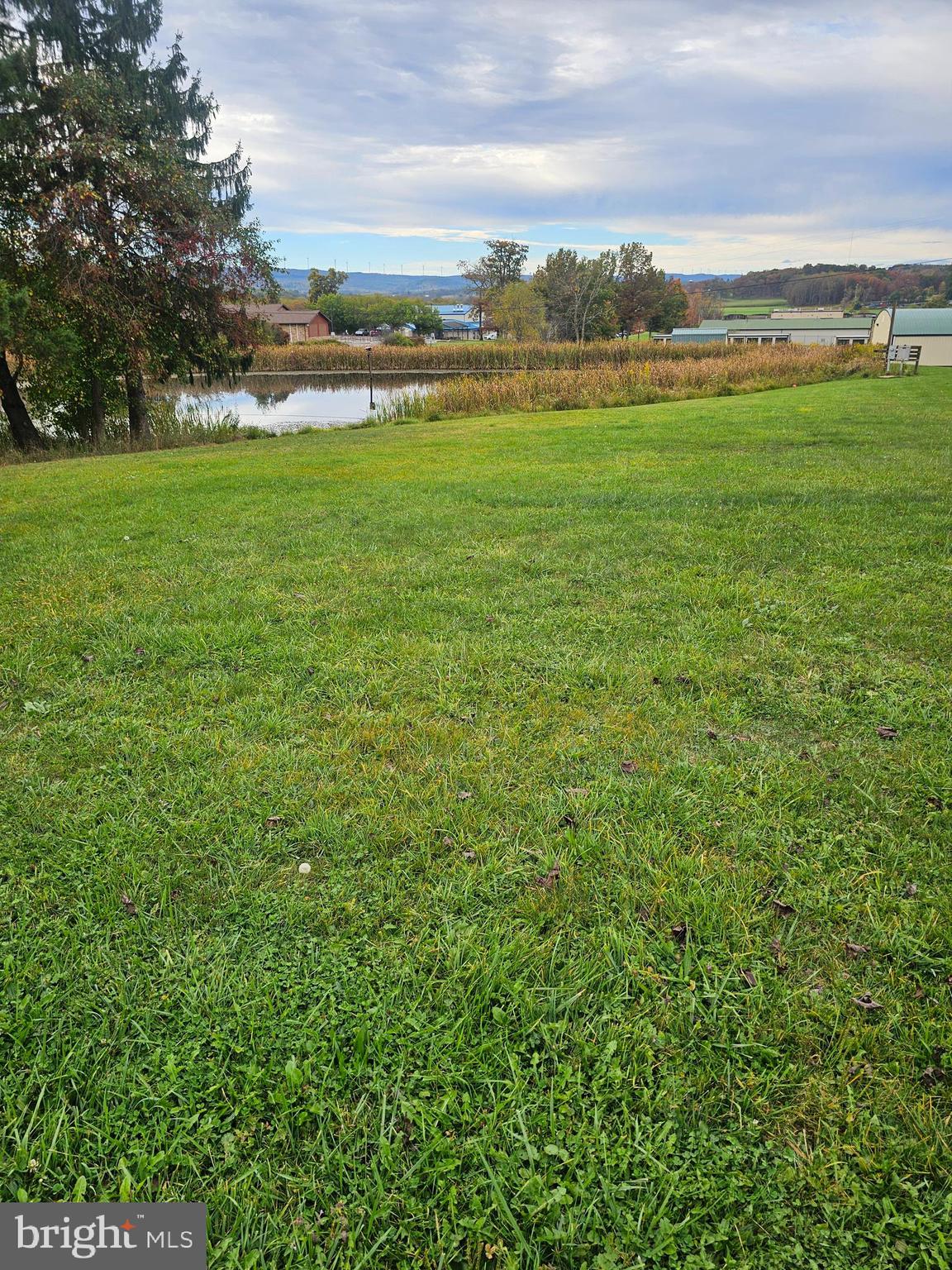 WEBERS CROSSING - Land