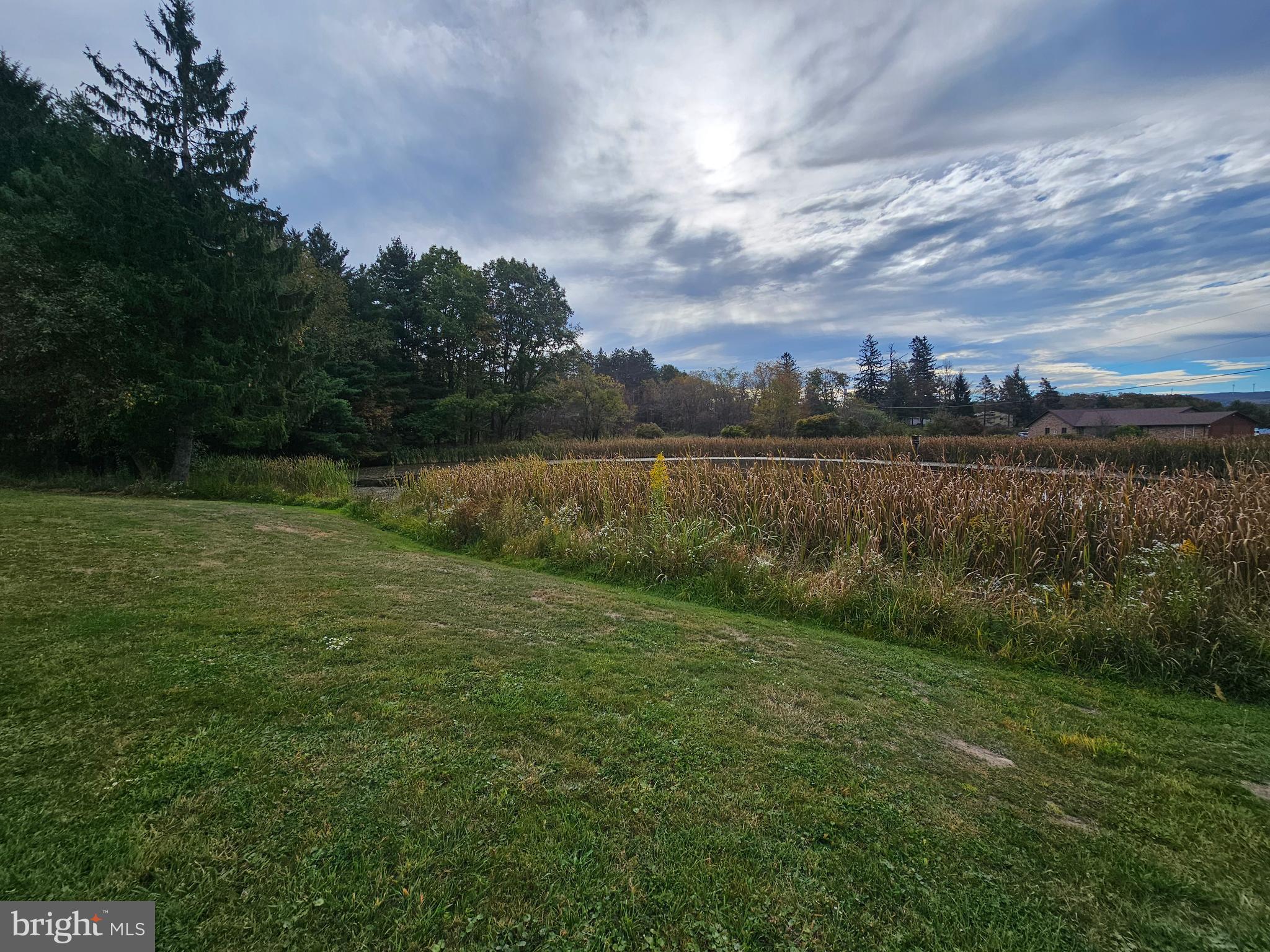 WEBERS CROSSING - Land