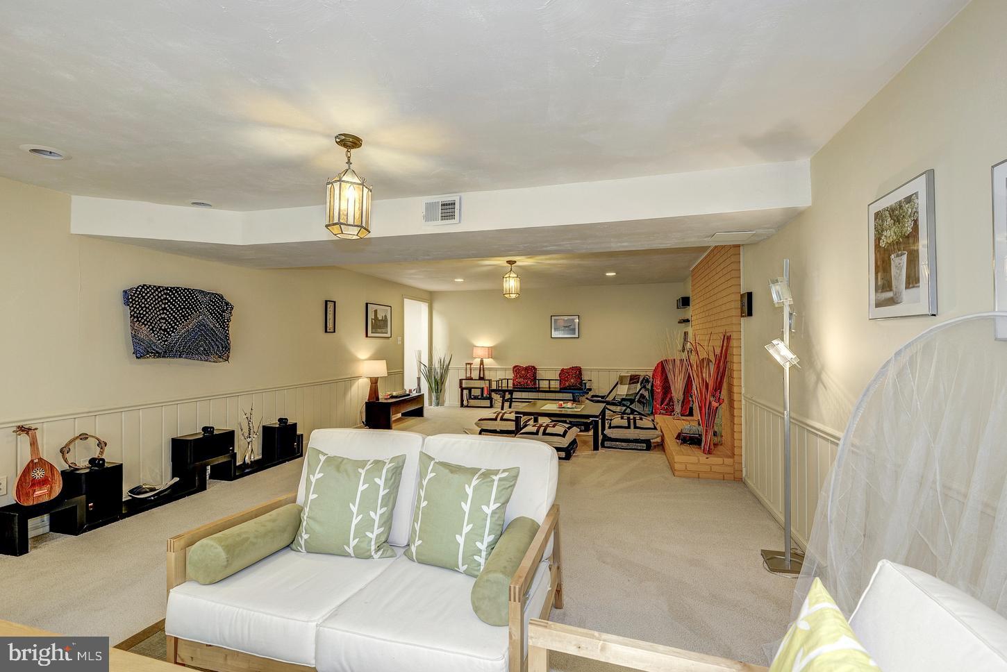 EVERMAY - Residential Lease