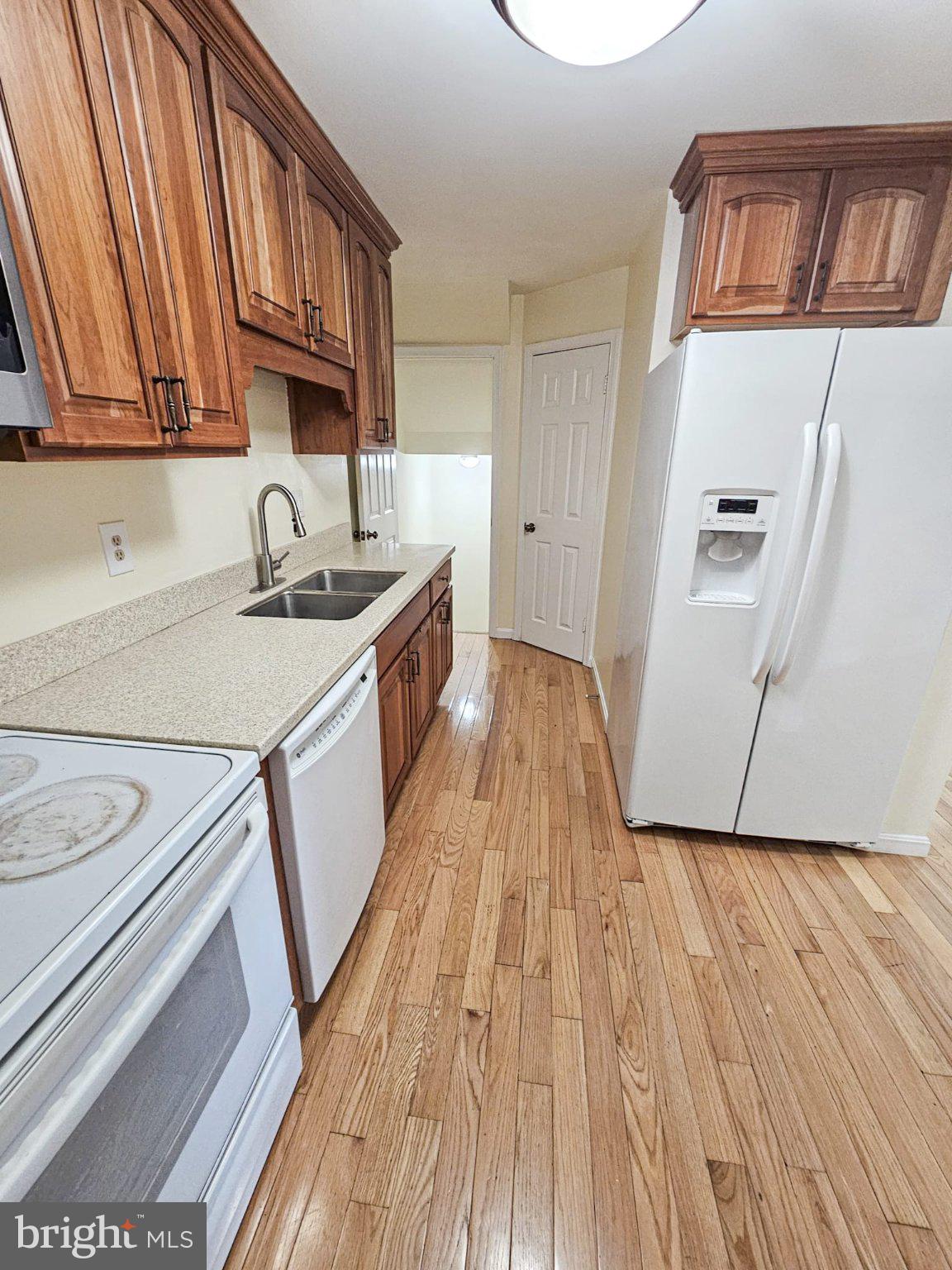 WHISKEY BOTTOM - Residential