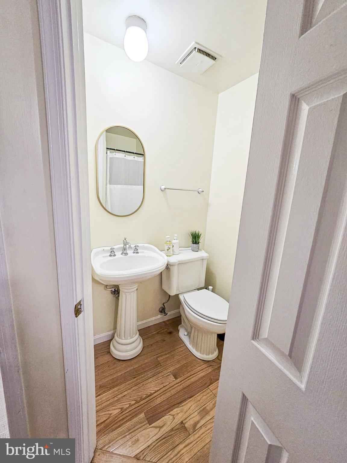 WHISKEY BOTTOM - Residential